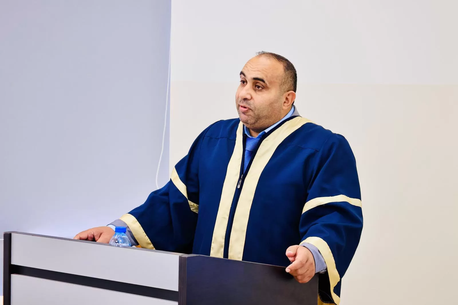 جامعة الاستقلال تناقش رسالة ماجستير حول أثر العامل الديني في الخطاب السياسي لحركة حماس