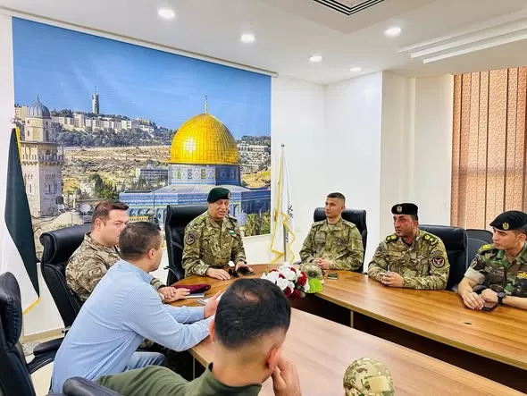 جامعة الاستقلال تخرج دورة قراءة الخرائط المتقدمة واستخدام البوصلة والإشارات العسكرية بالشراكة مع الفريق التركي