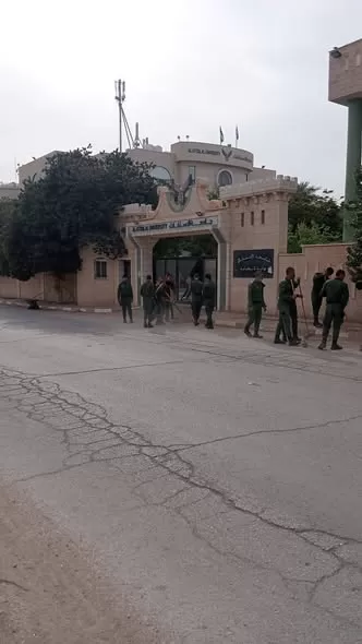 جامعة الاستقلال تنفذ يوماً تطوعياً لطلبتها ترسيخاً لقيم العمل الجماعي