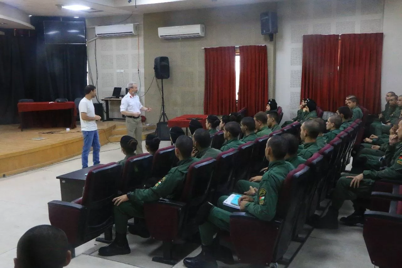 ضمن فعاليات دورة القيادة – محاضرة نوعية حول القيادة العسكرية في جامعة الاستقلال