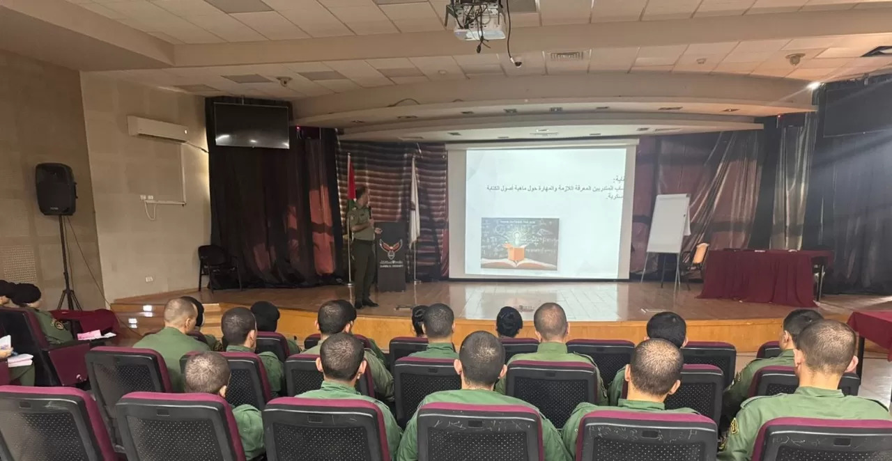 محاضرة نوعية في أصول الكتابة العسكرية لطلبة السنة الثالثة