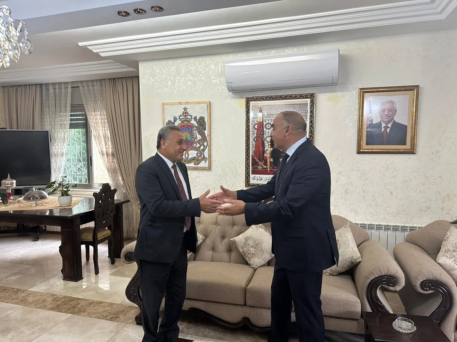 رئيس جامعة الاستقلال يزور السفير المغربي لتقديم واجب العزاء بضحايا زلزال المغرب