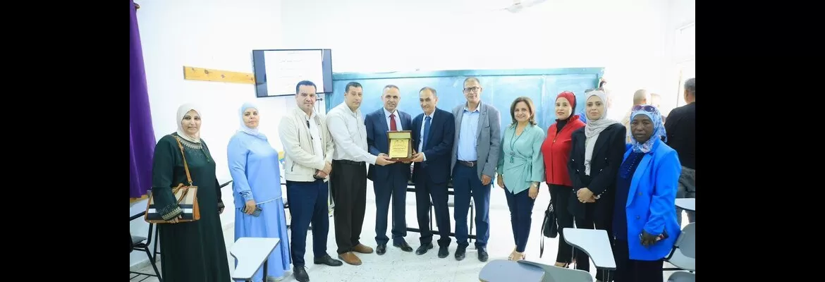 جامعة الاستقلال تفتتح مختبر اللغة الإنجليزية في مدرسة الجفتلك الثانوية