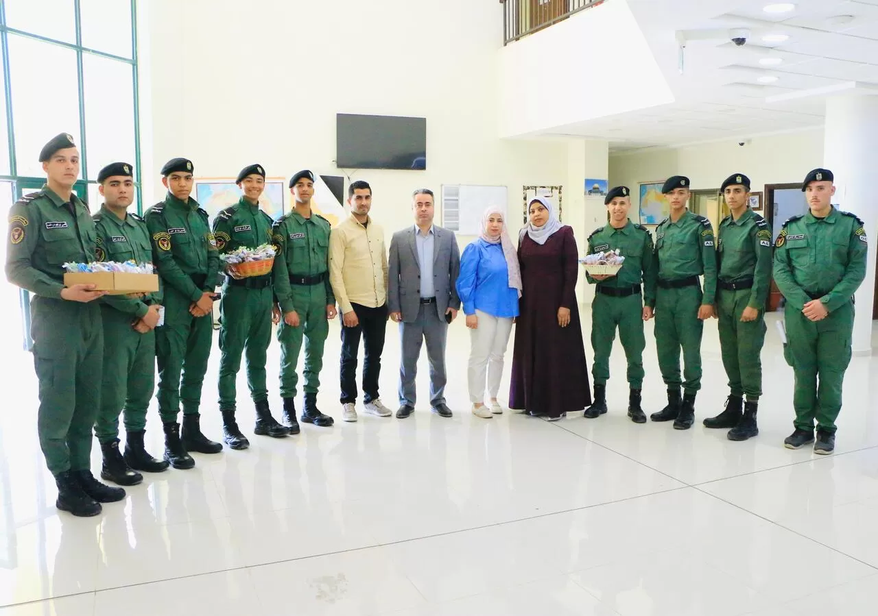 طلبة العلوم العسكرية في جامعة الاستقلال يطلقون مبادرة إلى الأمام لدعم زملائهم خلال الامتحانات النهائية