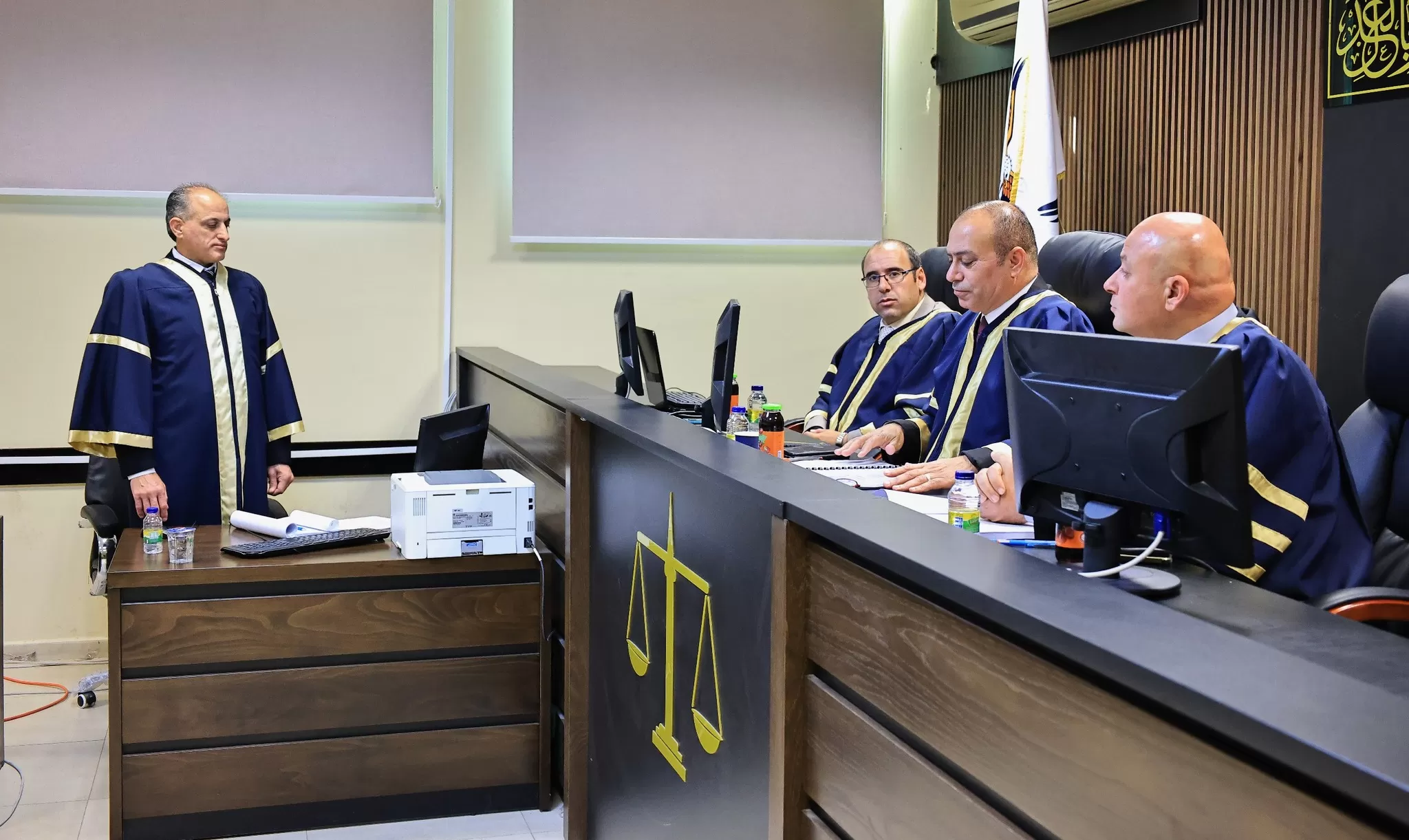 مناقشة رسالة ماجستير حول دور الطب الشرعي في جرائم الايذاء في السياق الفلسطيني