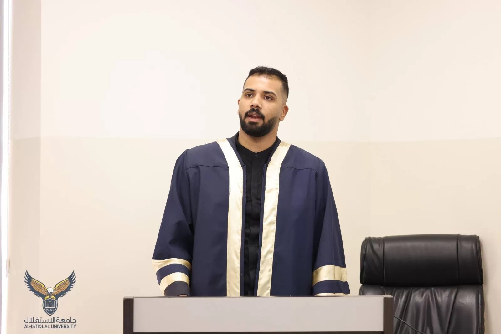 مناقشة رسالة ماجستير حول أزمة الكهرباء في محافظة أريحا مقاربة تحليلية للأثار ومدى رضا الفئات الاقتصادية والاجتماعية عن خدمات شركة الكهرباء