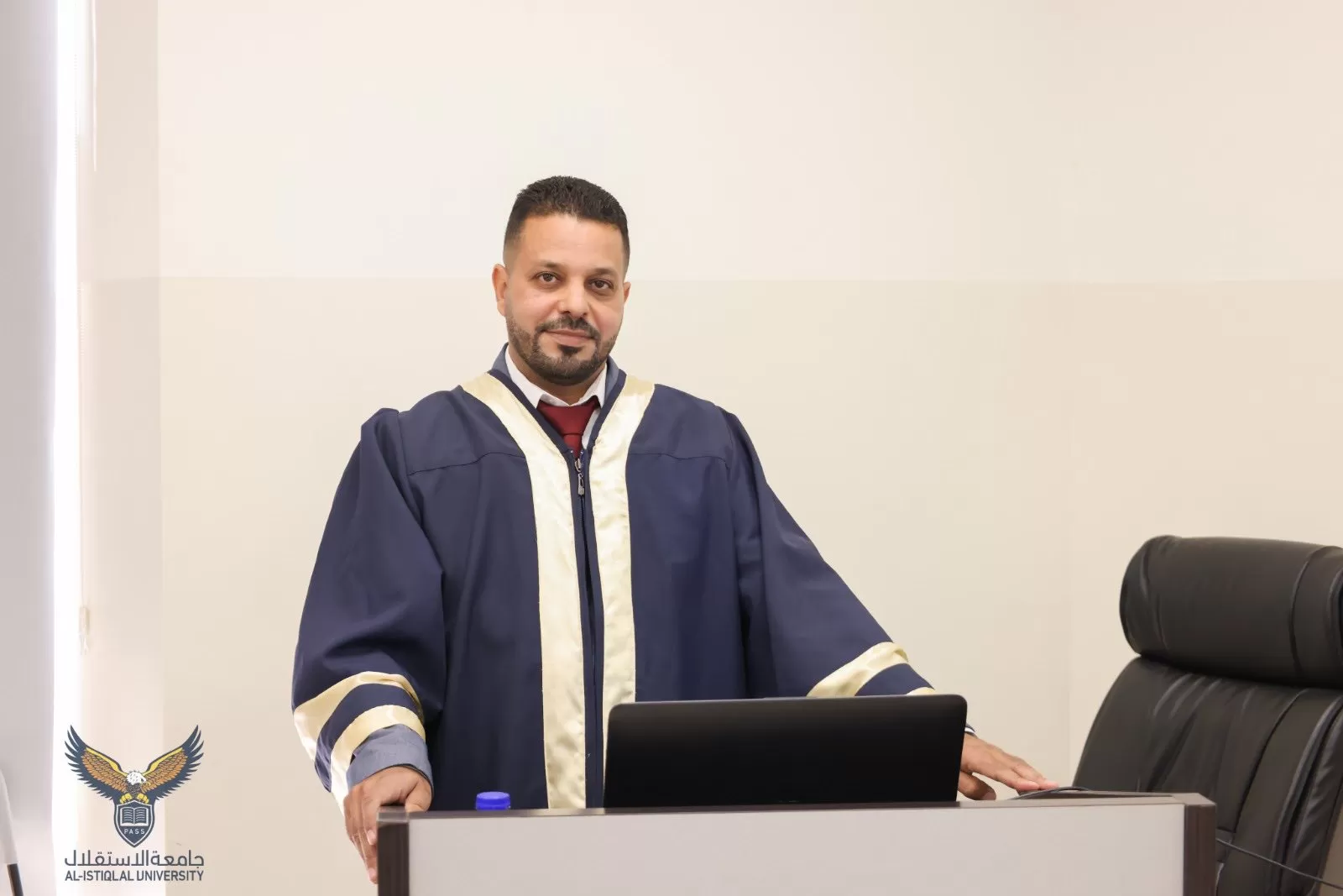 مناقشة رسالة ماجستير حول اللامركزية الإدارية وعلاقتها بالأداء الوظيفي لدى موظفي الوزارات في محافظة أريحا والأغوار