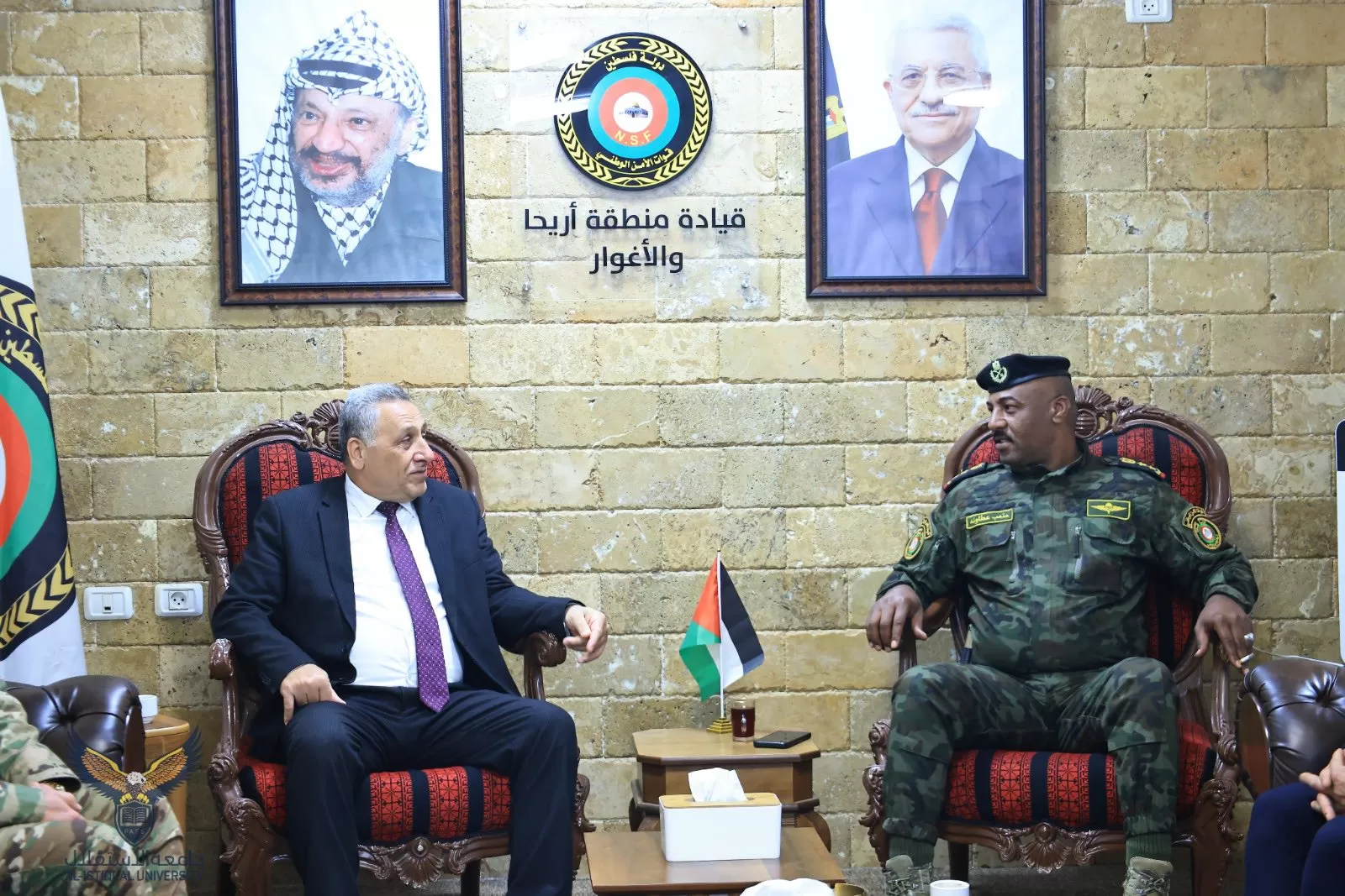 رئيس جامعة الاستقلال في زيارة تهنئة لقائد منطقة أريحا والأغوار